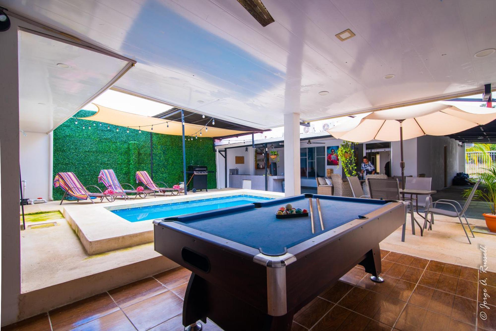 Casa Plata - 10 Bed, 5 Bdrm - One Block From Clubs Villa Jaco Exterior photo